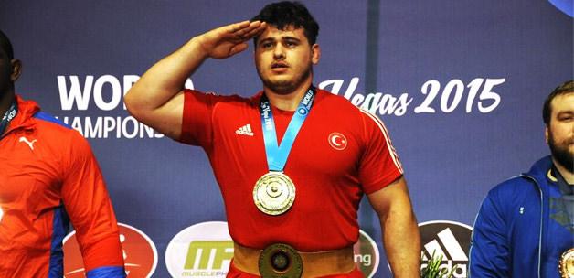 Selçuk Çebi ve Rıza Kayaalp Dünya şampiyonu oldu