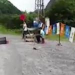 Kendi imkanlarıyla AK Parti'ye oy topluyorlar