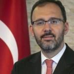 Bakan Kasapoğlu'ndan Mesut Özil'e destek