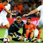 Başakşehir turu İngiltere'ye bıraktı!