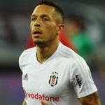 Beşiktaş'ta Adriano şoku!