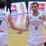 Banvit, sahasında 22 sayı farktan geri döndü!