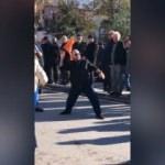 Erdoğan marşıyla kendinden geçen adam