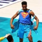 Diallo, Shaq'ın üstünden uçtu, şampiyon oldu!