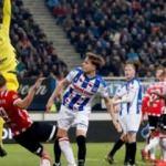 Lider PSV'ye Heerenveen darbesi