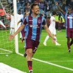 Trabzonspor Beşiktaş'ın şansını bitirdi!