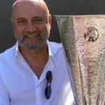 Hikmet Karaman, UEFA Kupası ile poz verdi