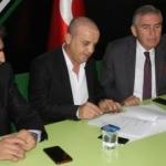Suat Kaya'dan 1+1 yıllık imza!