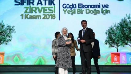 Emekli öğretmen ticarete atıldı Ürettiklerini yurt dışına satıyor 59