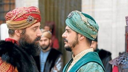 Güzellik yarışması yorumcuları: Maymuna benziyor Güzellik yarışması yorumcuları: Maymuna benziyor