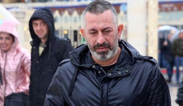 İngiltereden Cem Yılmaza 18 şartı İngiltereden Cem Yılmaza 18 şartı