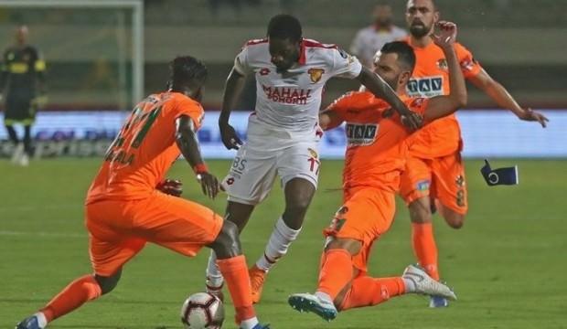 Galatasaray evinde galibiyetle tanıştı Galatasaray evinde galibiyetle tanıştı