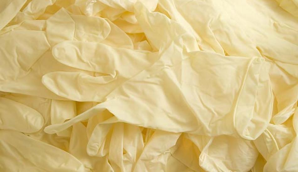 Eldivenle tüy nasıl alınır? Eldivenle tüy almak zararlı