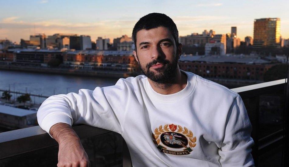 Engin Akyürek Dünyanın sevgisini kazandı Engin Akyürek Dünyanın sevgisini kazandı