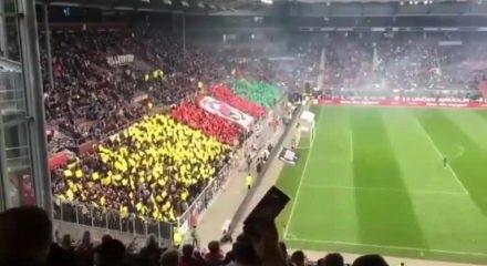 Rezalet! Stadı PKK renkleriyle donattılar ile ilgili görsel sonucu