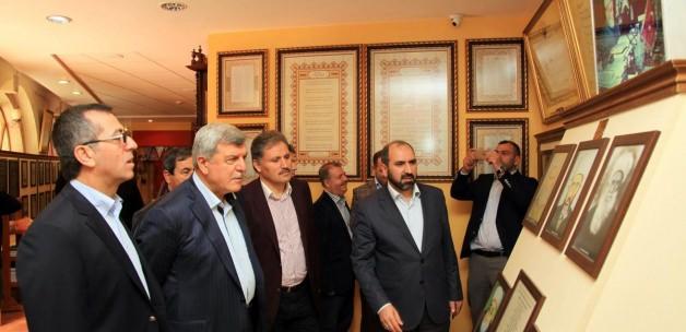 Belediye başkanları Darende'yi ziyaret etti