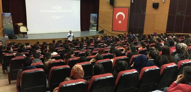Hakkari'de kişisel gelişim semineri düzenlendi