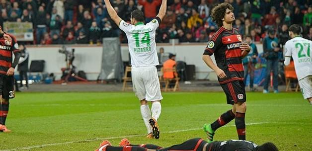 Leverkusen'e evinde büyük şok