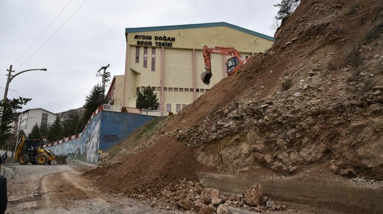 Tehlike arz eden yamaçta çalışma başlatıldı