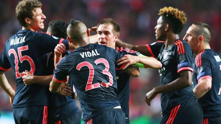 Bayern geriden gelip turladı
