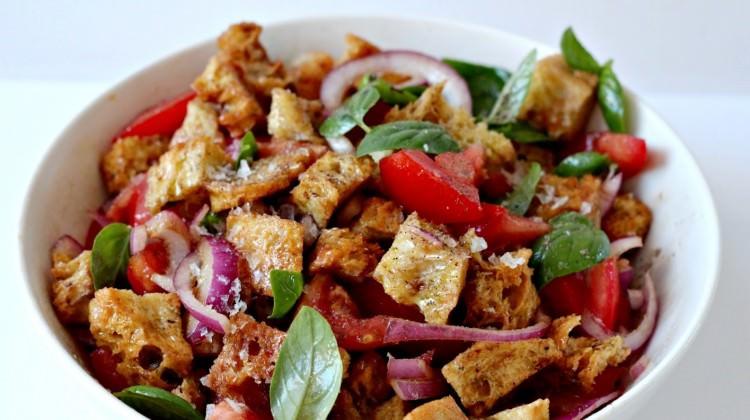 İtalyan Panzanella-Köy Usulü Ekmek Salatası Tarifi