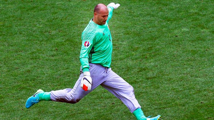 EURO 2016'ya damga vurdu milli takımı bıraktı!