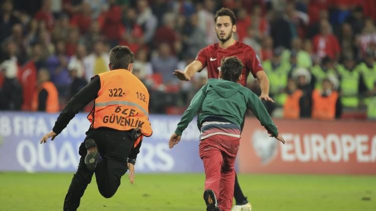 Çalhanoğlu: 1 puan bizi üzdü
