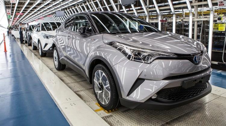 Toyota C-HR banttan indi