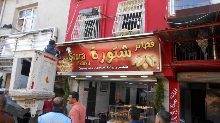 Adana'da zabıtadan "Arapça tabela" operasyonu