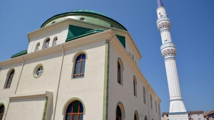 Karacabey'e yeni yapılan cami ibadete açılacak
