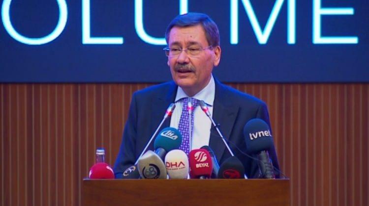 Melih Gökçek canlı yayında istifa etti!