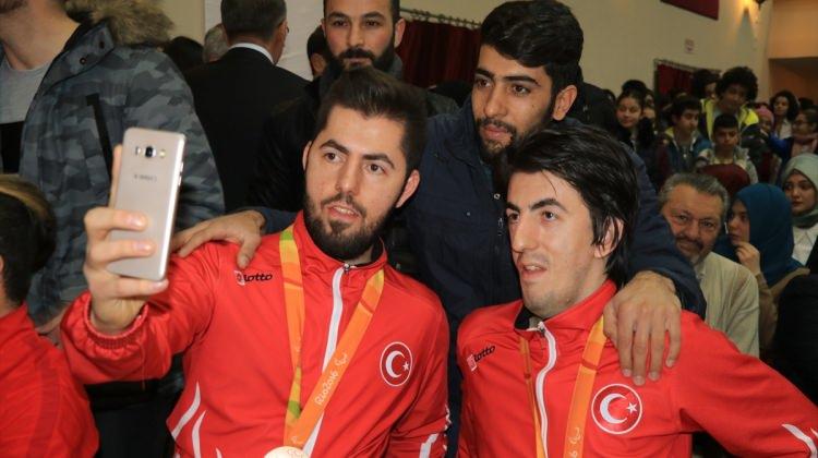 "Başarıya Engel Yok: Milli Gururlarımız" paneli