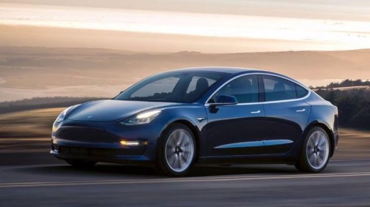 Zorlu 51 tane Tesla alıp paylaşıma açacak
