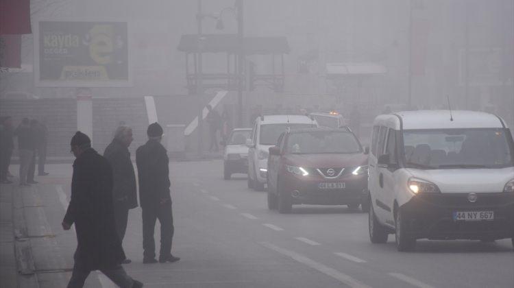 Malatya'da hava ulaşımına sis engeli