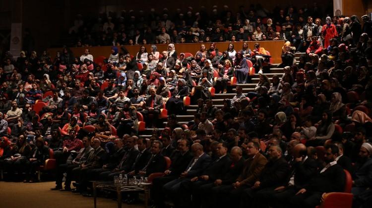 Erzurum'da "Bilgi, Ahlak ve Üniversite" konulu konferans
