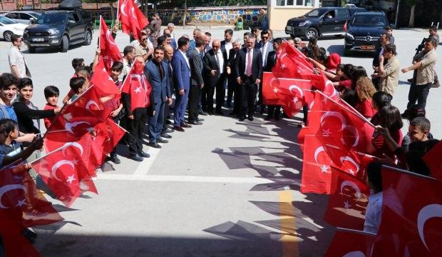 Batman'da 15 Temmuz şehitleri adına kütüphane açıldı