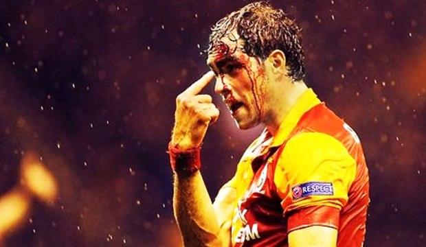 elmander_o_kareyi_anlatti_kafamin_yarilmasi_1525156647_2759.jpg