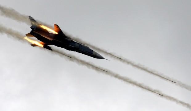 Rus savaş uçakları vurdu! Çok sayıda ölü var