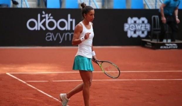 Çağla Büyükakçay Macaristan'da yarı finalde