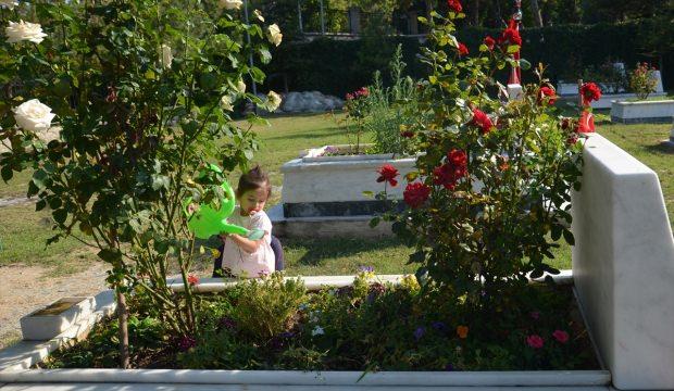 Kütahya'daki şehitliklerde hüzünlü bayram arifesi