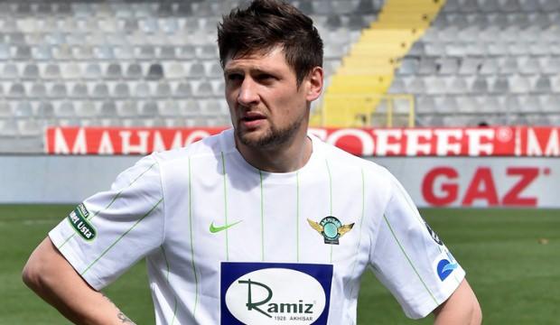 Akhisar'da Seleznyov kadro dışı kaldı