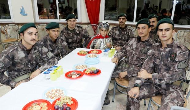 Şehit çocuğu için sünnet kınası düzenlendi