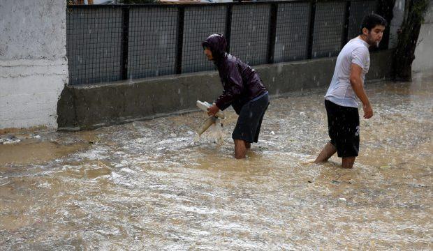 Bodrum'da sağanak etkili oluyor