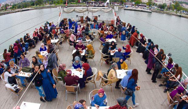 KYK gençlere kaldıkları şehirleri tanıtıyor