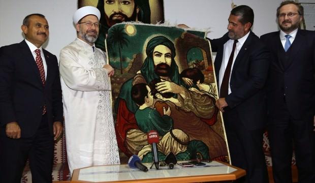 Diyanet İşleri Başkanı Erbaş'tan cemevine ziyaret