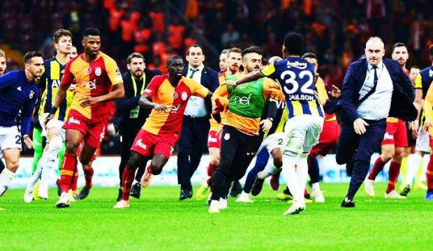 Ceza alan 5 futbolcu ilk yarıyı kapattı!