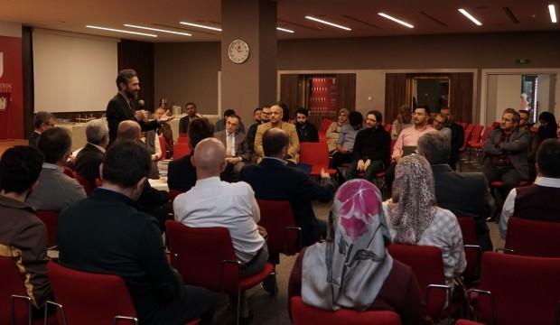 İHU'da 'Kolokyum ve Rektör Çayı Serisi' başladı