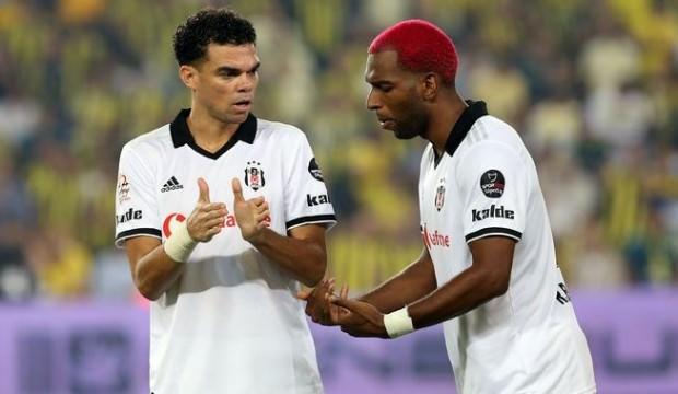 Pepe ve Ryan Babel direkten döndü!