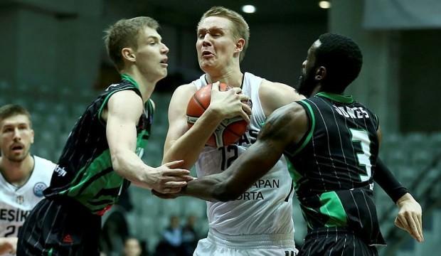Beşiktaş Sompo Japan evinde kazandı