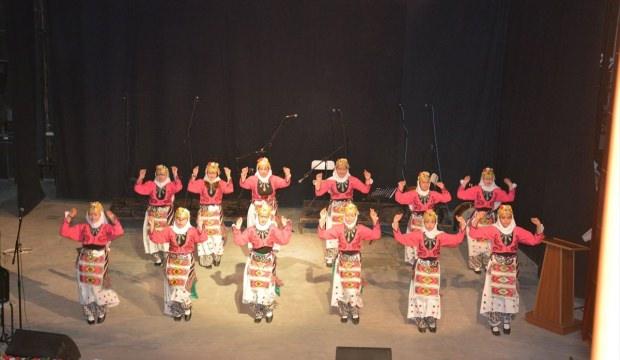 Eşme Halk Eğitim Merkezi Müzik Topluluğu konser verdi